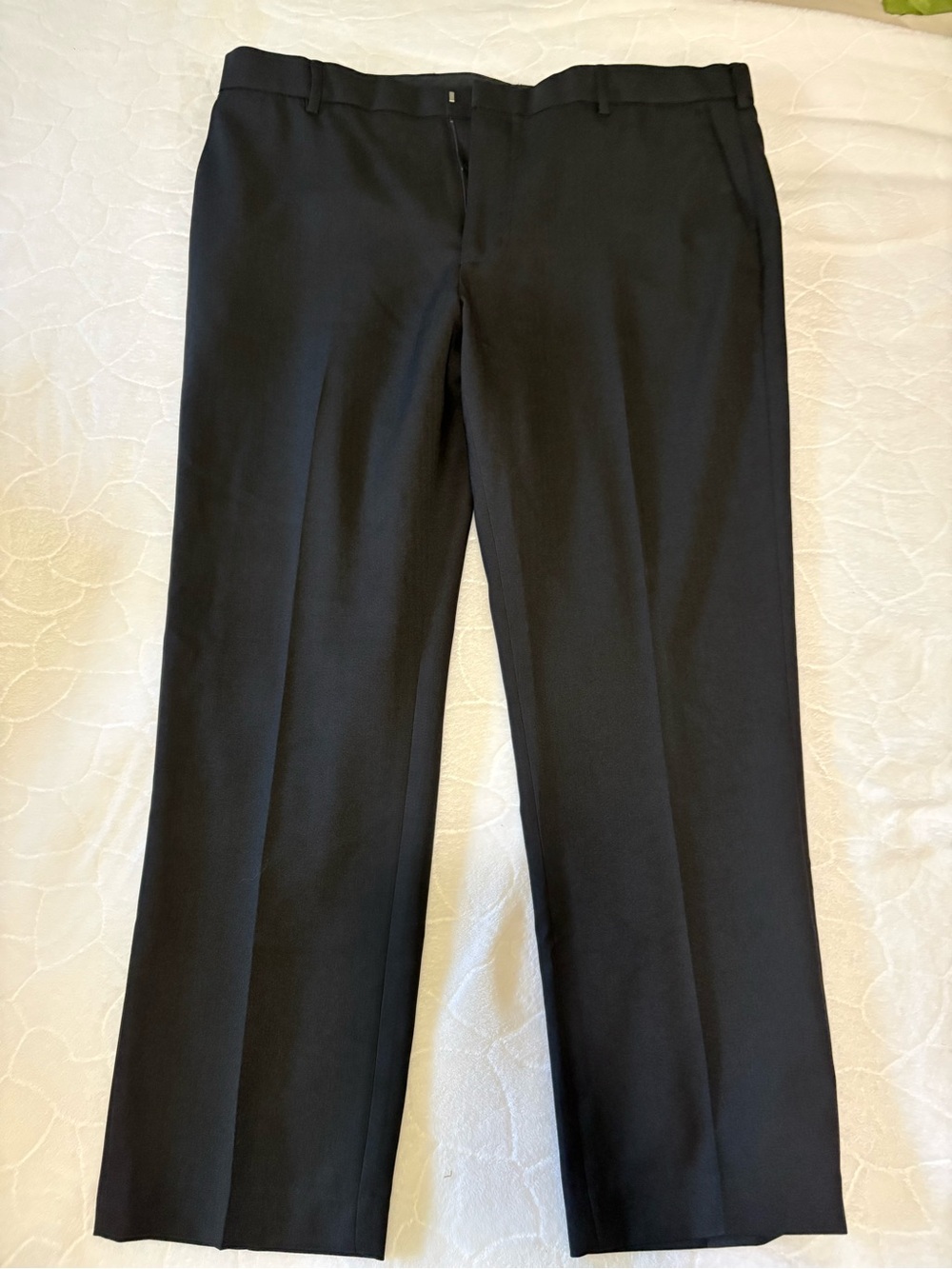 Van Heusen Men's Black Dress Slacks